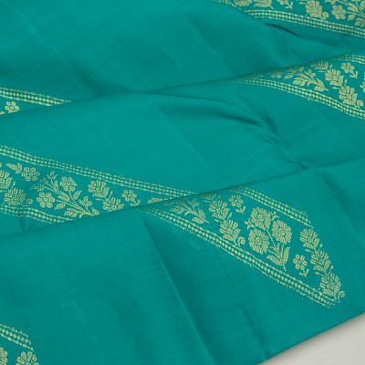 Kanchipuram Silk Antique Zari Diagonal Lines Sea Green Saree