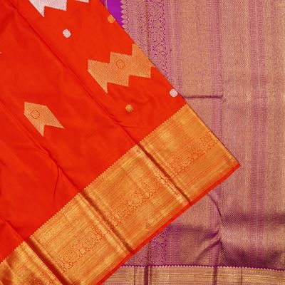 Kanchipuram Silk Diagonal Lines Red Saree