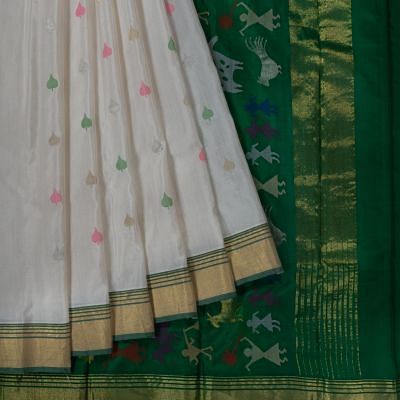 Uppada Silk Butta White Saree With Warli Art Jamdani Pallu