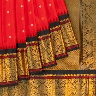 Gadwal Silk Butta Red Saree