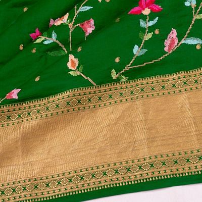 Soft Silk Embroidery Jaal Dark Green Saree