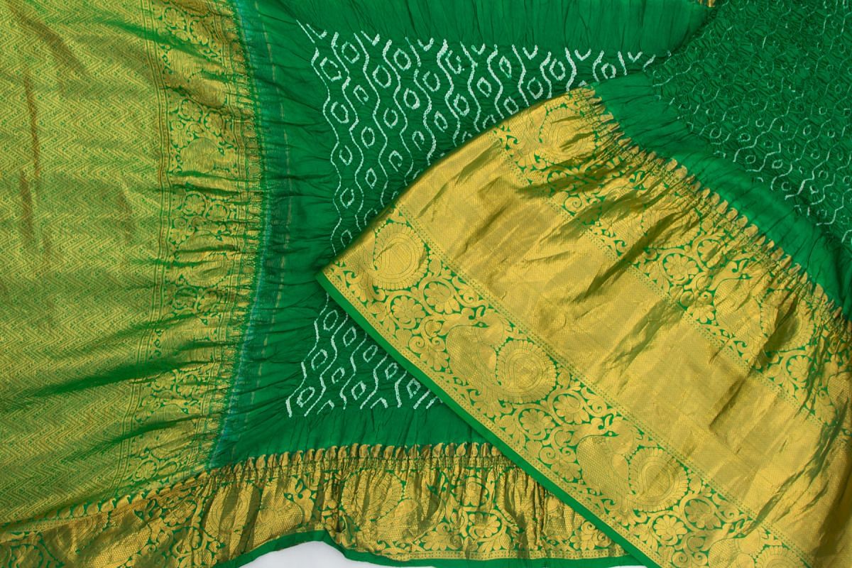 Kanchipuram Silk Bandhani Dark Green Saree/4656419_2.jpg