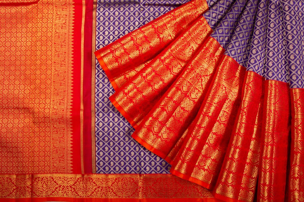 Kanchipuram Silk Criss-Cross Checks And Butta Violet Saree