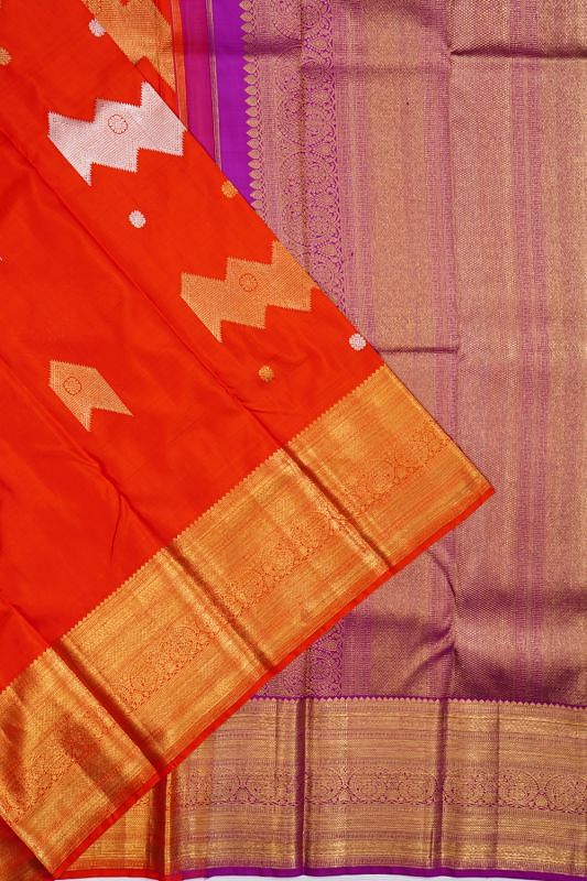 Kanchipuram Silk Diagonal Lines Red Saree