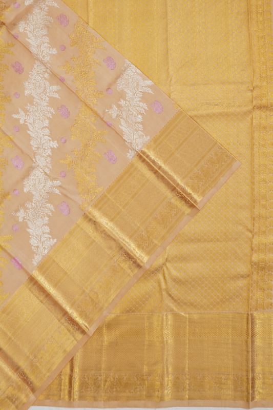 Kanchipuram Silk Jaal And Butta Beige Saree