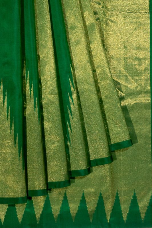 Kanchipuram Silk Plain Green Saree With Temples Border