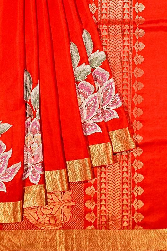 Kanchipuram Silk Plain Red Saree With Embroidery