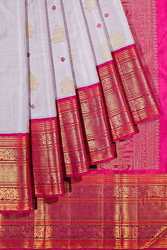 Classic Kanchipuram Silk Butta Lavender Saree