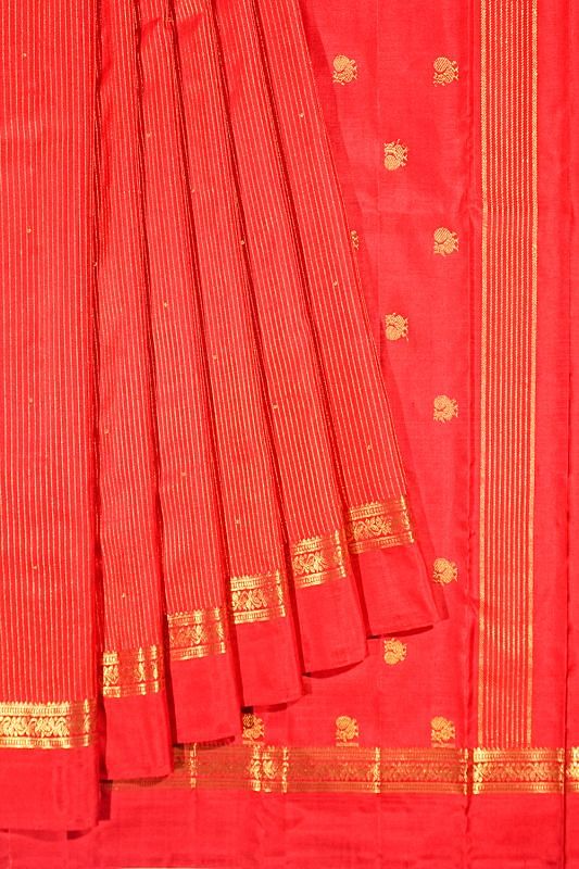 Classic Kanchipuram Silk Vertical Lines Red Saree