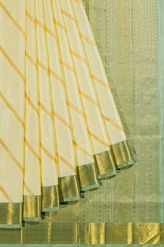 Classic Kanchipuram Silk Diagonal Lines Cream Saree