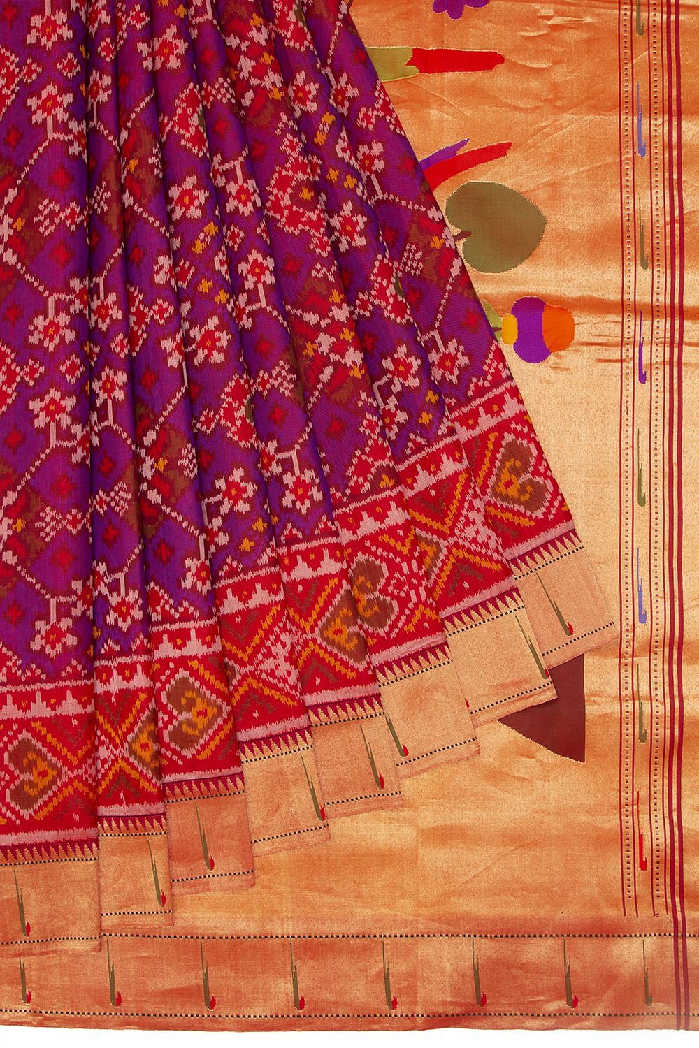 Kankatala, the Queen of Kanchipuram! We handpick an exclusive collection of  silk sarees that pull at your heartstrings, enwrap your imagination and  take you to …