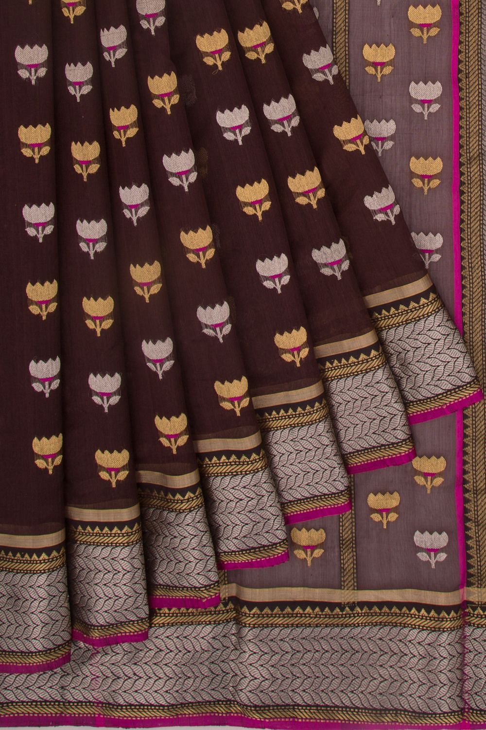 Petite Point Kanchipuram Silk Checks Embroidery Peach Saree | Kankatala