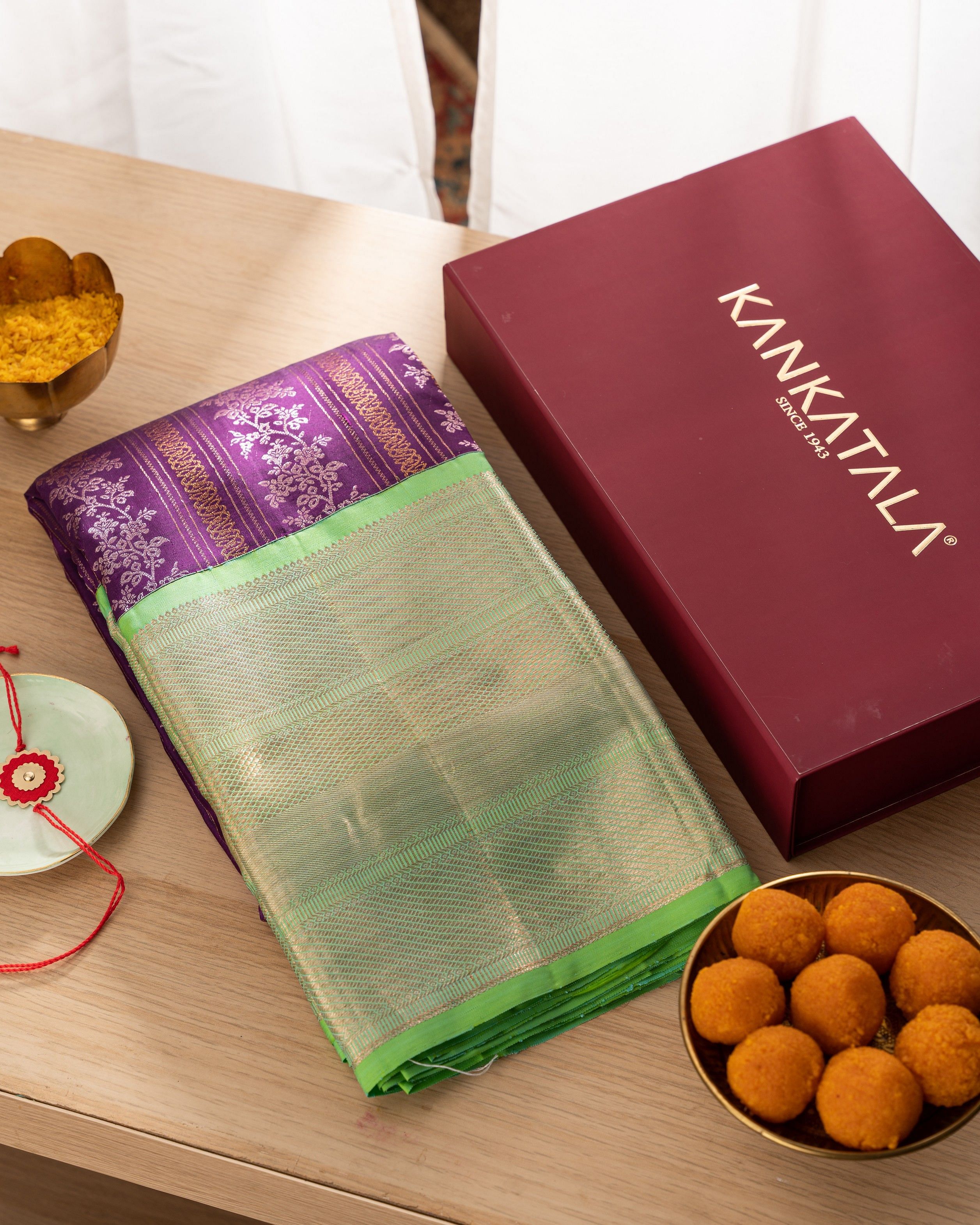 Party Wear Printed Pattu Silk Saree, Packaging Type: Box, 5.5 m (separate  blouse piece)