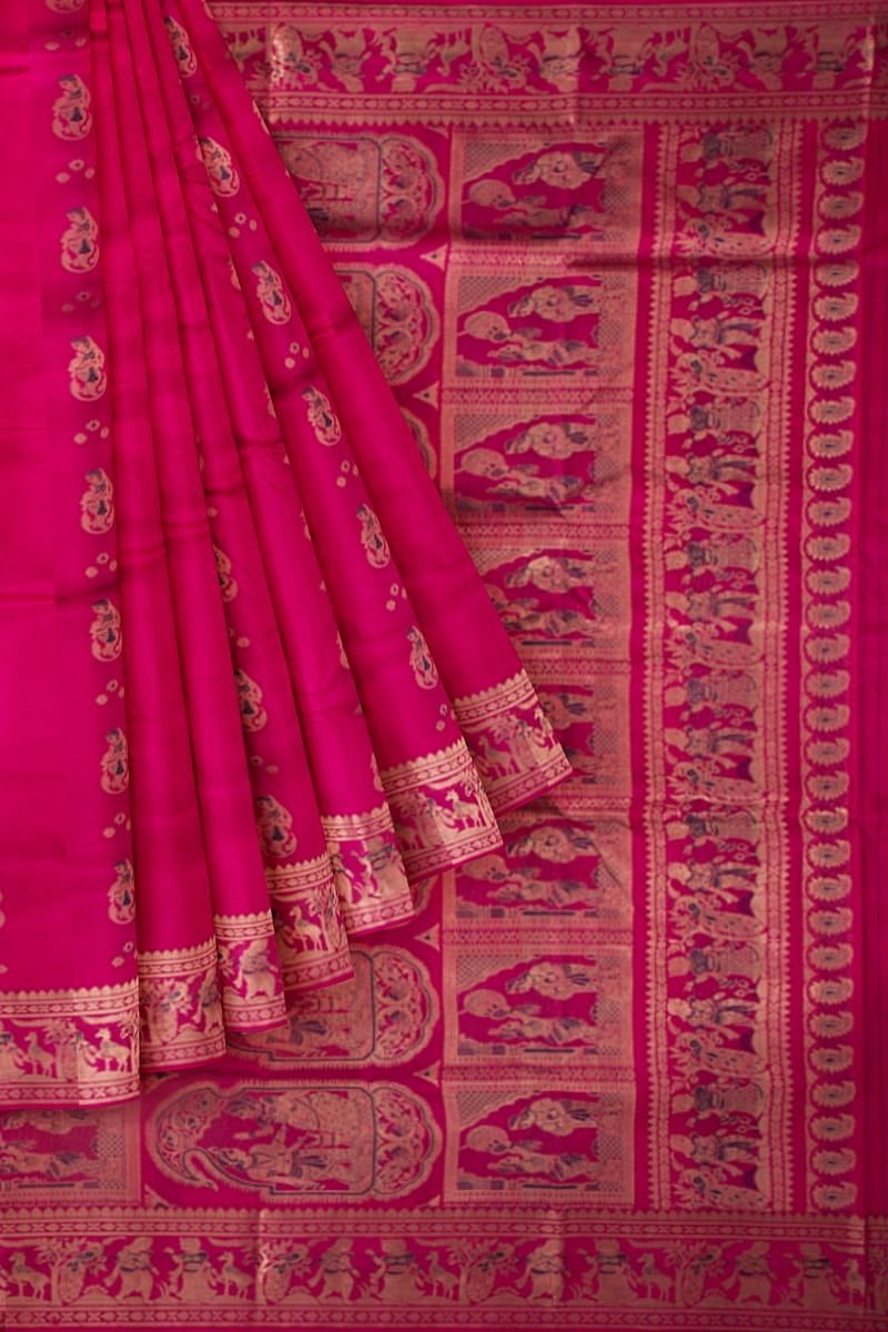 The Baluchari saree is a magnificent and cherished piece of textile art  that originates from the… | by Jyotikathju | Medium