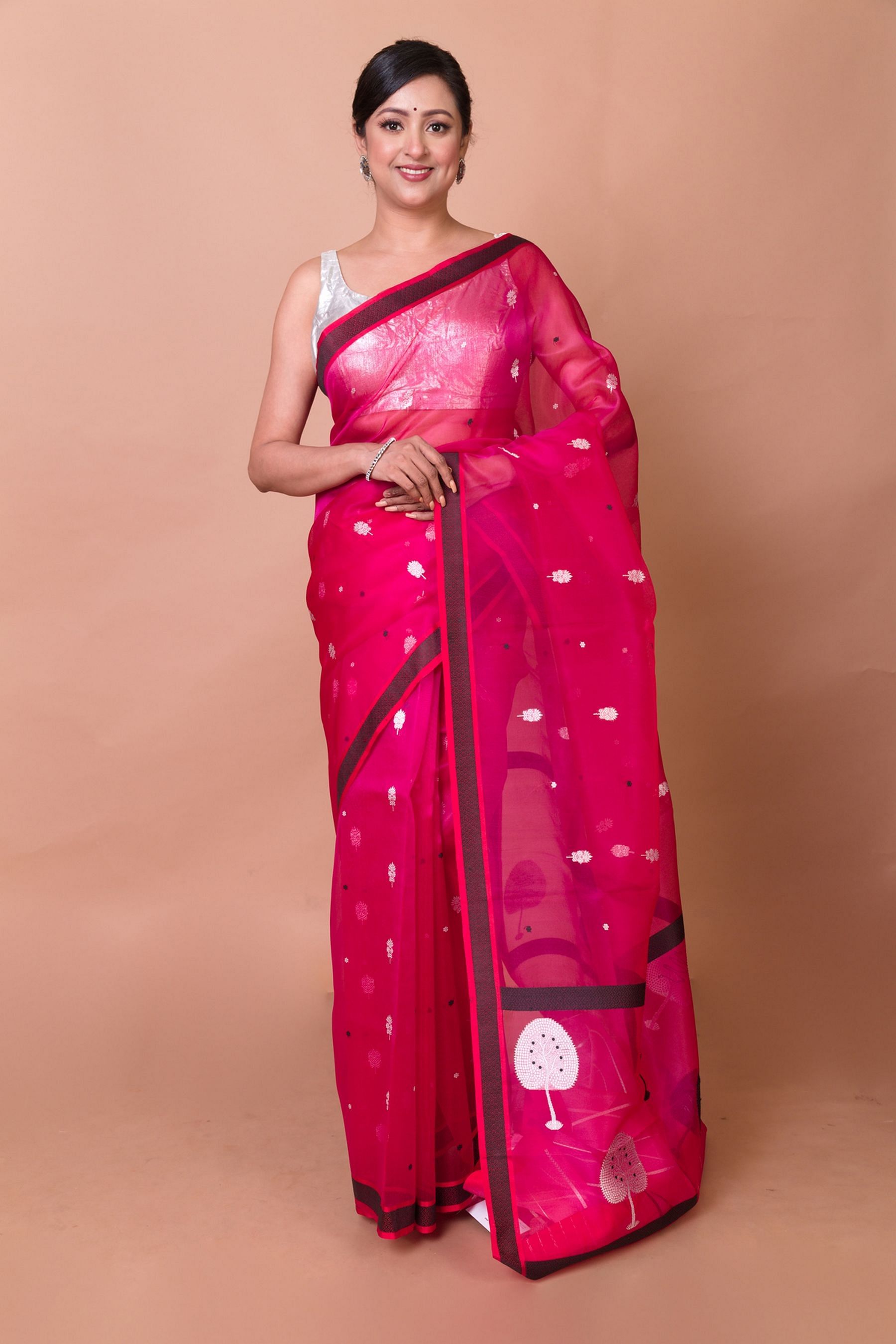 Wonderful Dark Pink Banarasi Silk Saree With Fairytale Blouse Piece –  LajreeDesigner