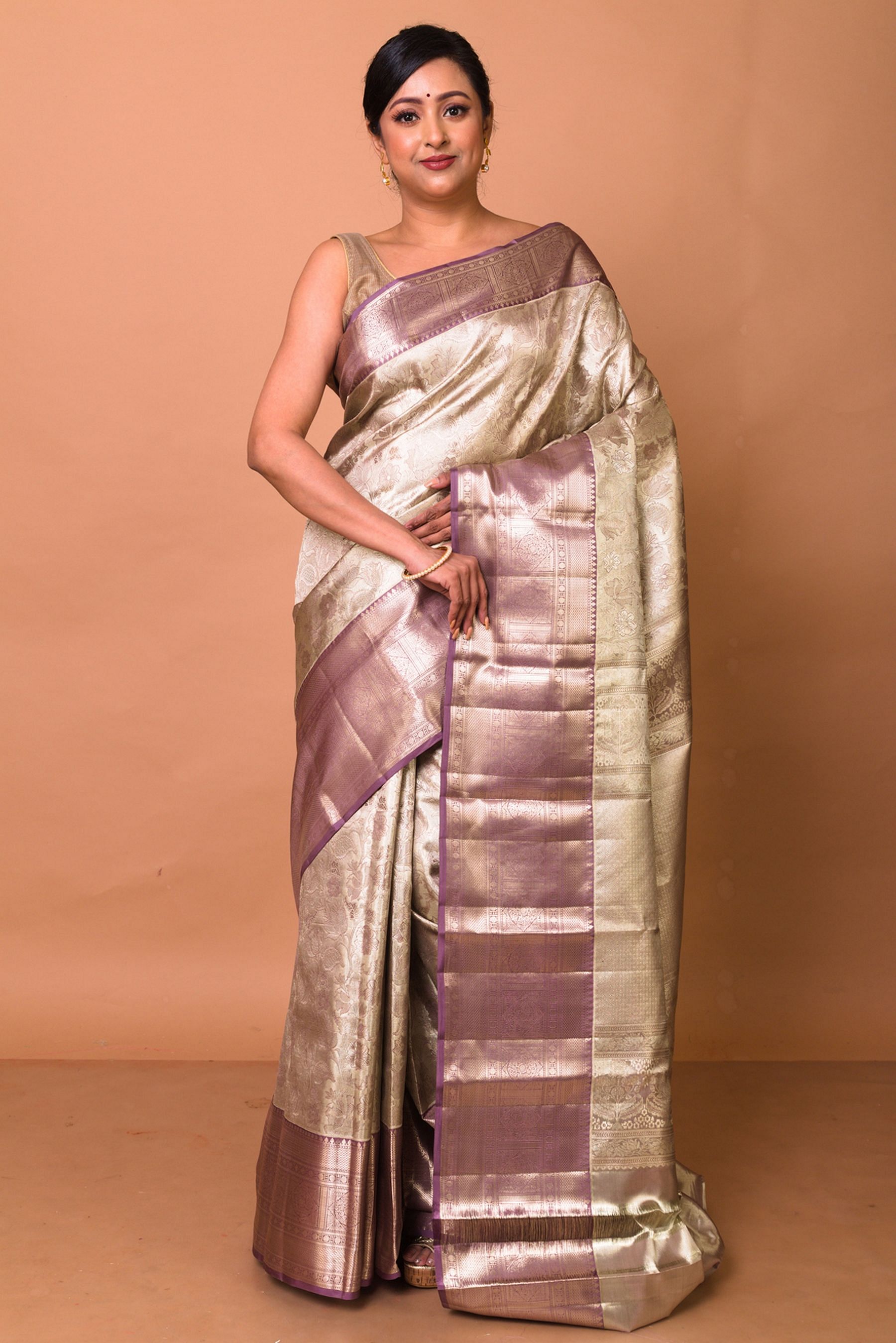 Buy Gold & Silver Zari Woven Kanchipuram Tissue Silk Saree Online | Samyakk