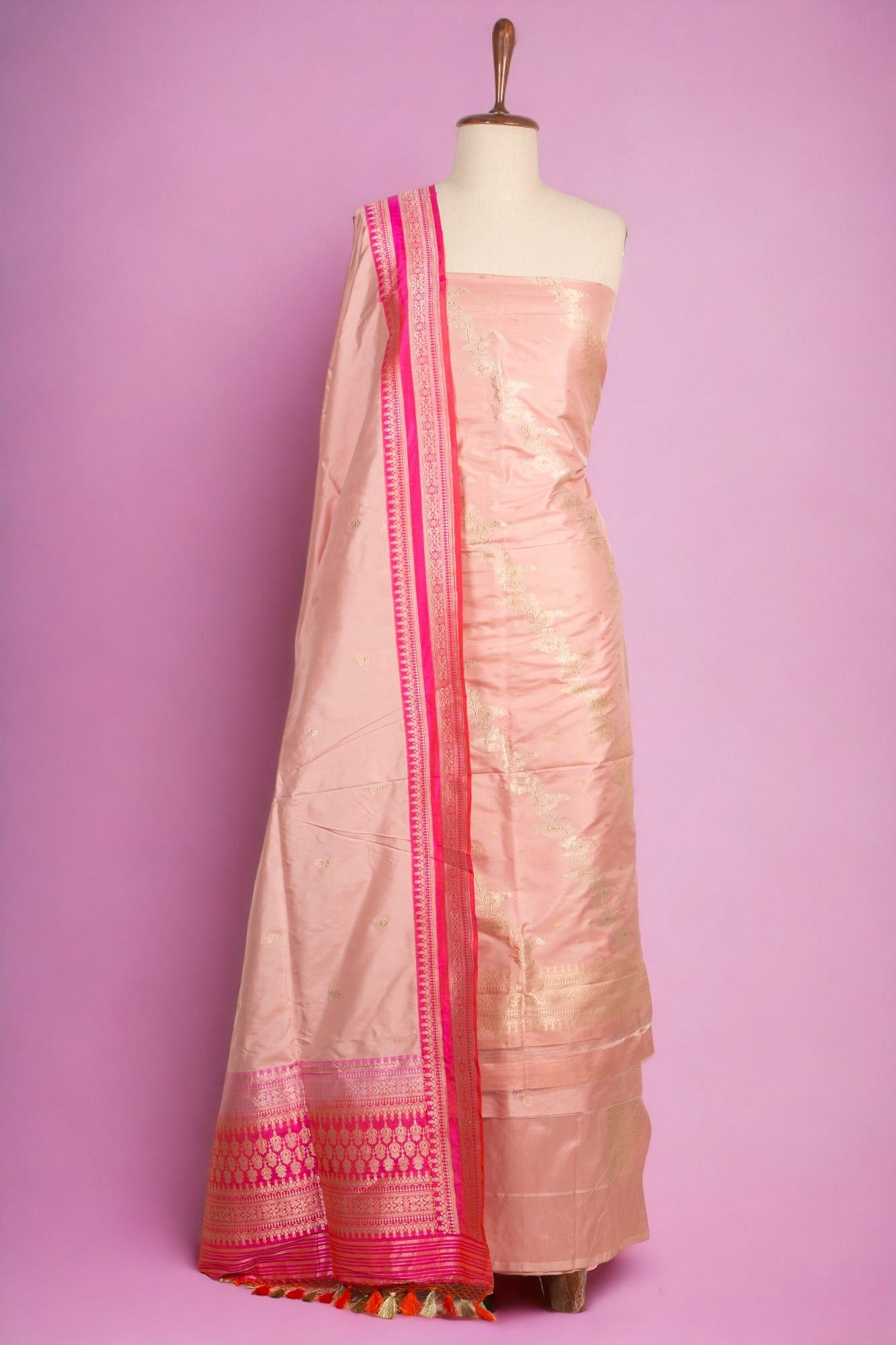 Plain Printed Border Maroon Crepe Uniform Salwar Suit With Dupatta for –  Satish Silk Mills