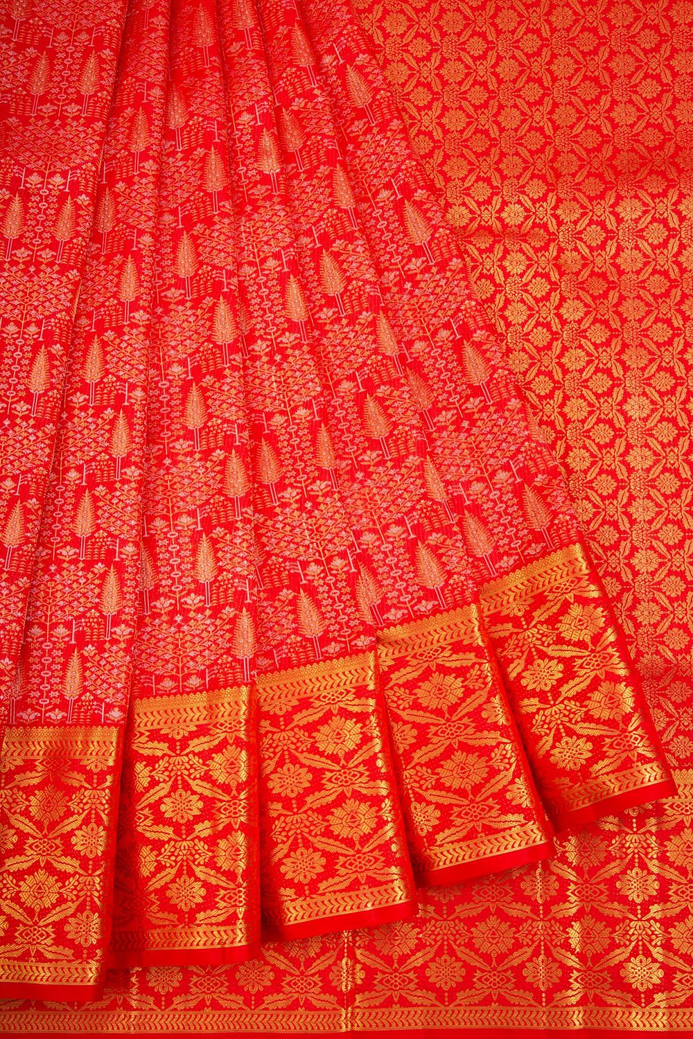 Best Kanchipuram Silk Traditional saree in Red dvz0002638 