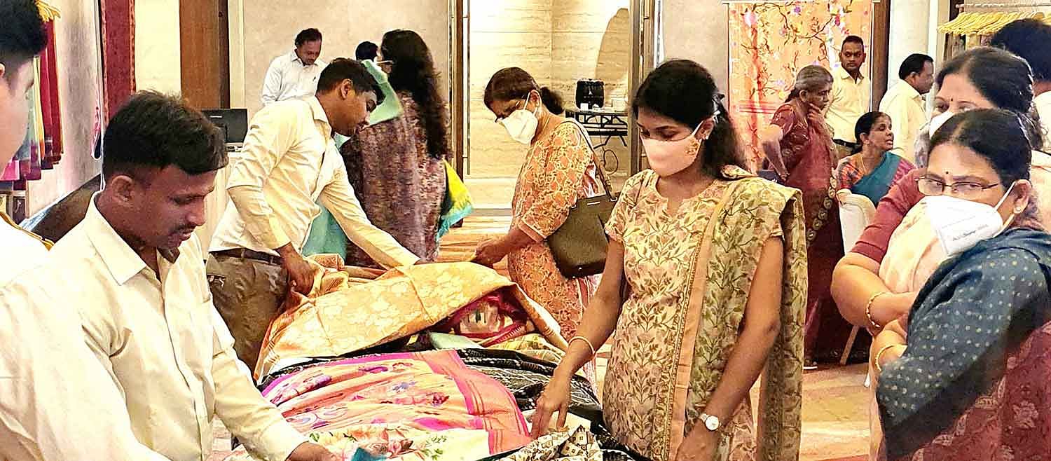 T P Sadasiva Iyer and Co., Thuhili Cloth Merchant | Kumbakonam